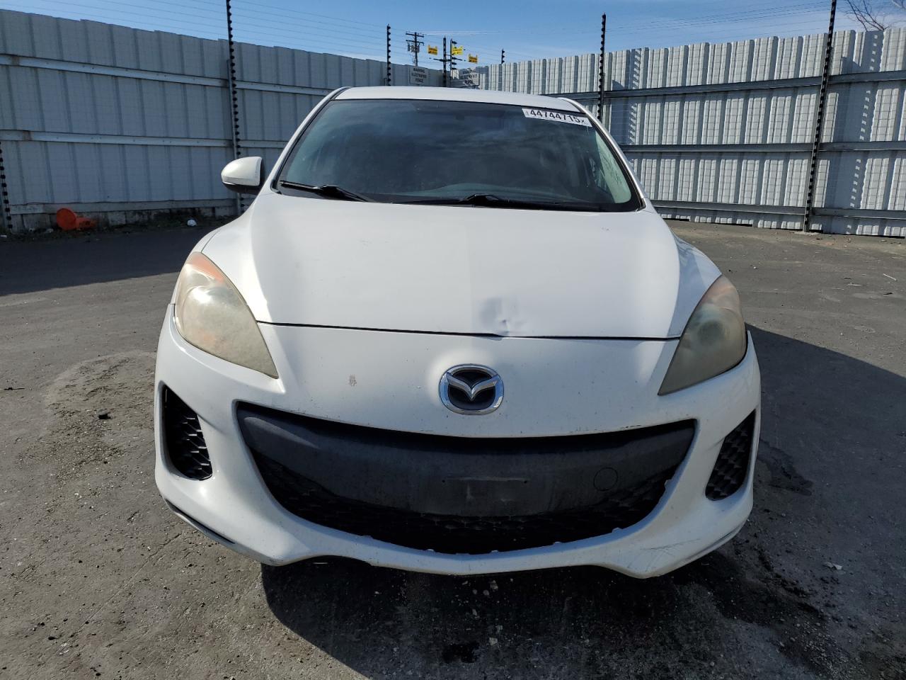 2013 Mazda 3 - Image 5