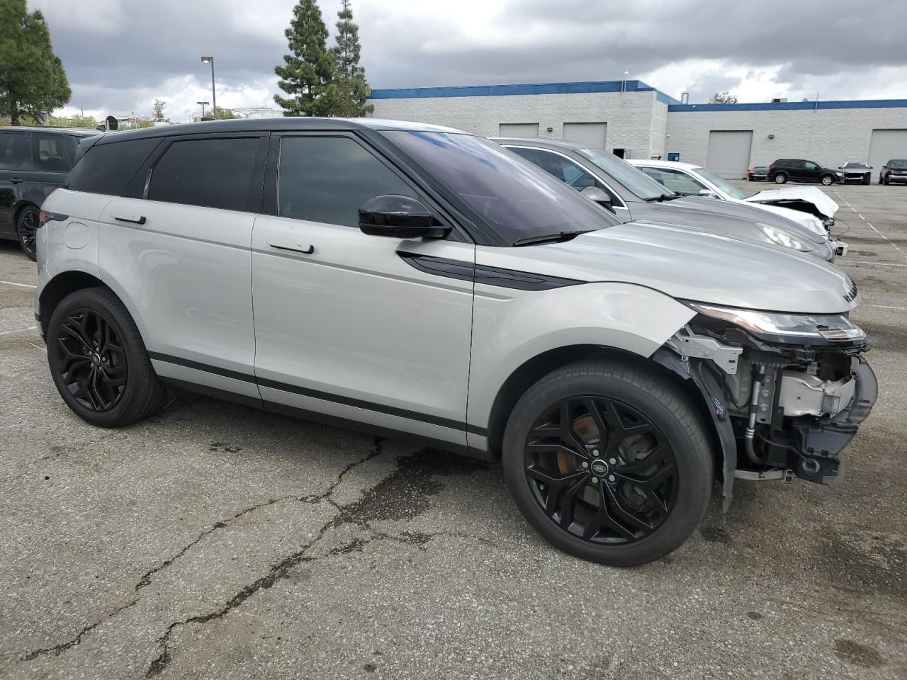 2020 Land Rover Range Rover - Image 4