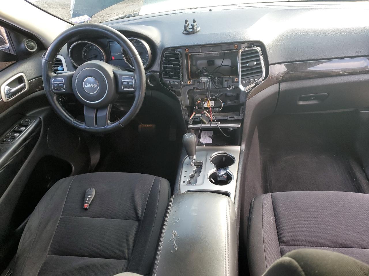 2012 Jeep Grand Cherokee - Image 8