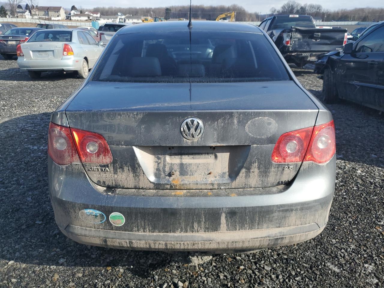 2007 Volkswagen Jetta - Image 6
