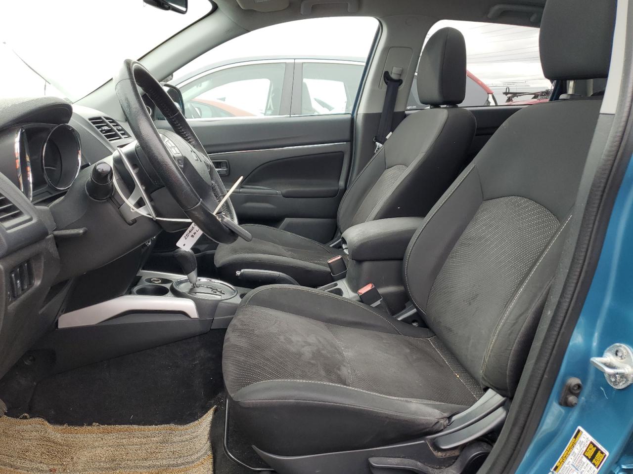 2013 Mitsubishi Outlander - Image 7