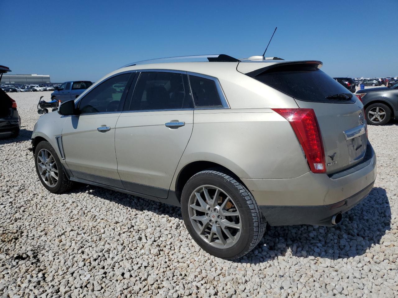 2015 Cadillac SRX - Image 2
