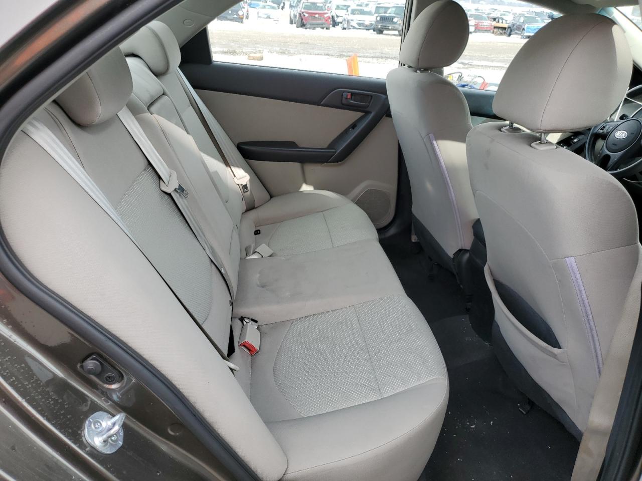 2010 Kia Forte - Image 10