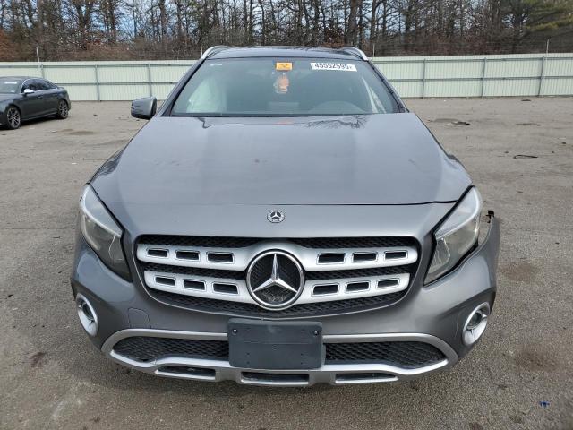  MERCEDES-BENZ GLA-CLASS 2018 Srebrny