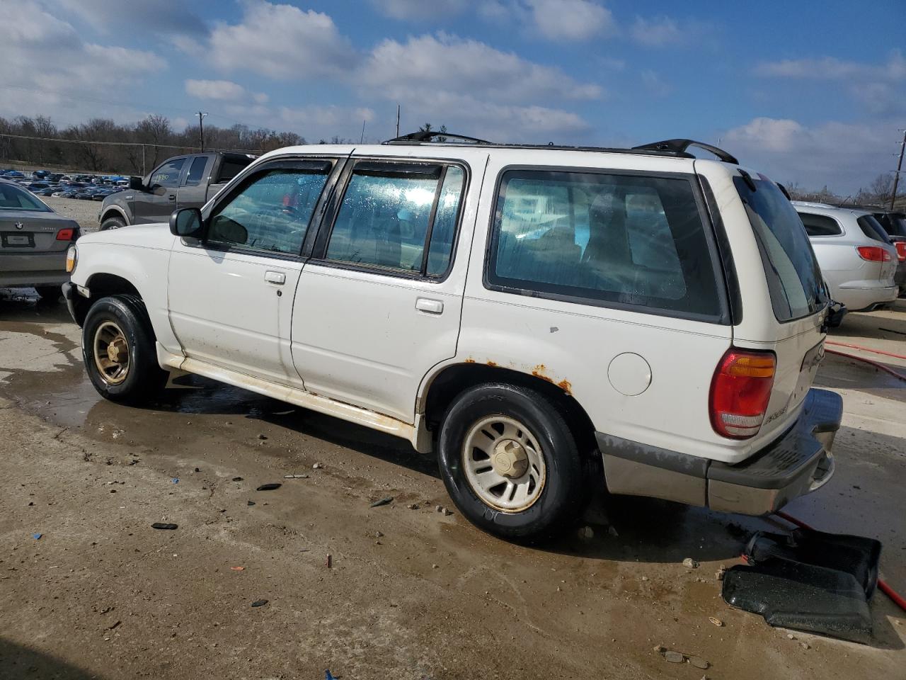 1998 Ford Explorer - Image 2