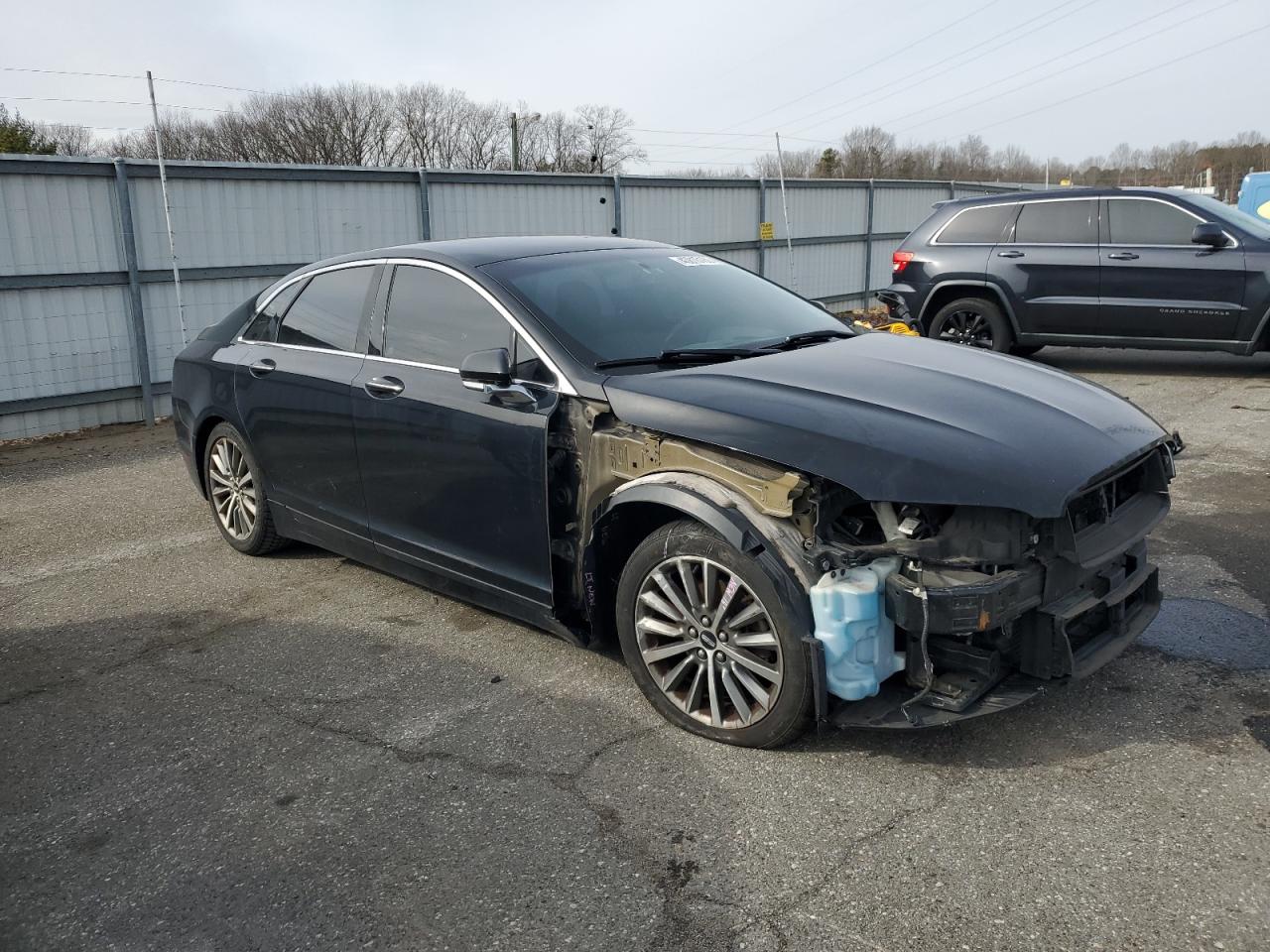 2017 Lincoln MKZ - Image 4