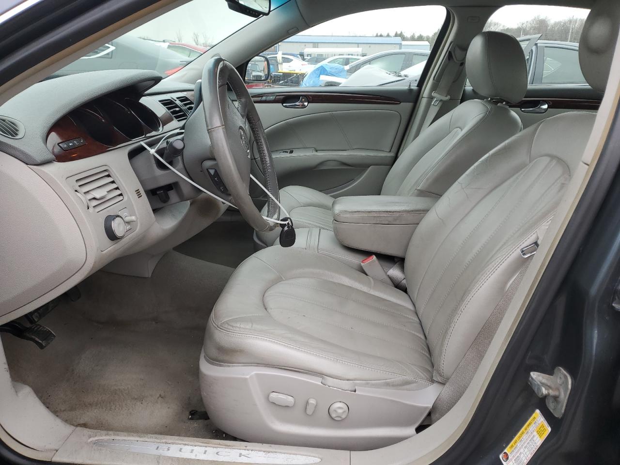 2009 Buick Lucerne - Image 7