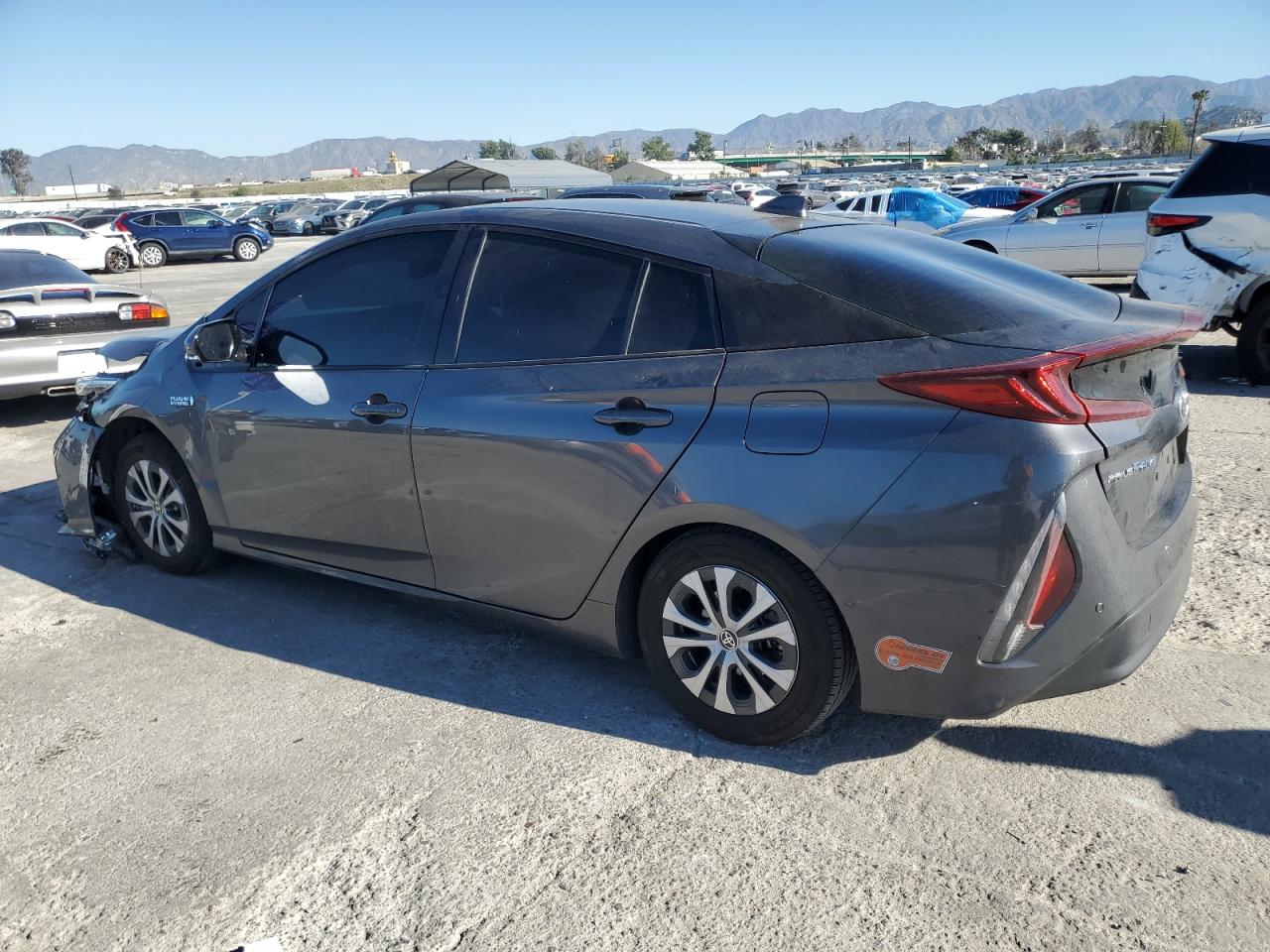 2020 Toyota Prius - Image 2
