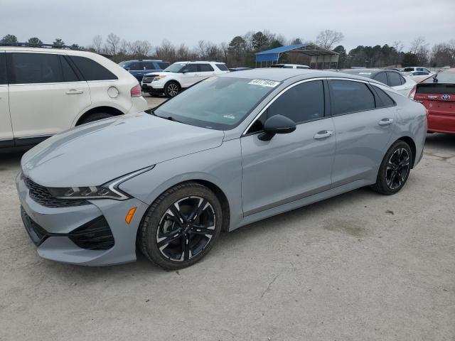  KIA K5 2023 Серый