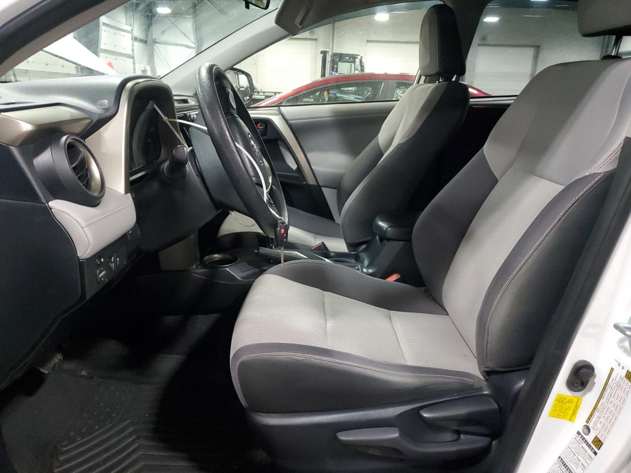 2013 Toyota RAV 4 - Image 7