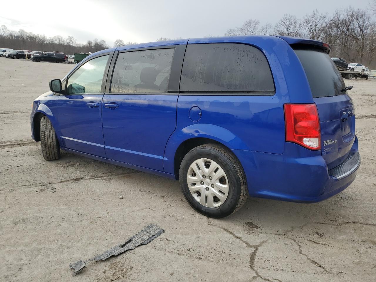 2018 Dodge Caravan - Image 2
