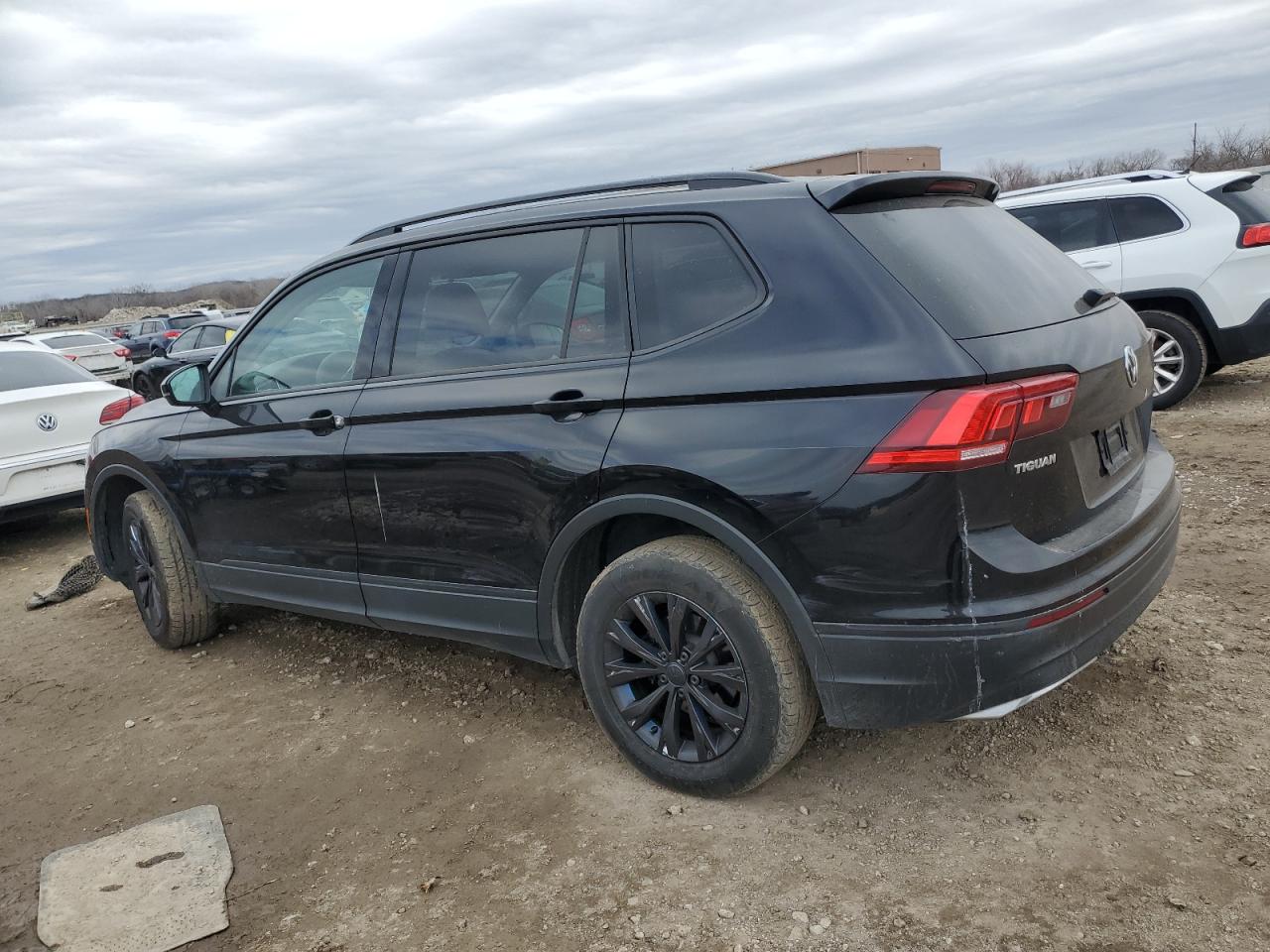 2019 Volkswagen Tiguan - Image 2