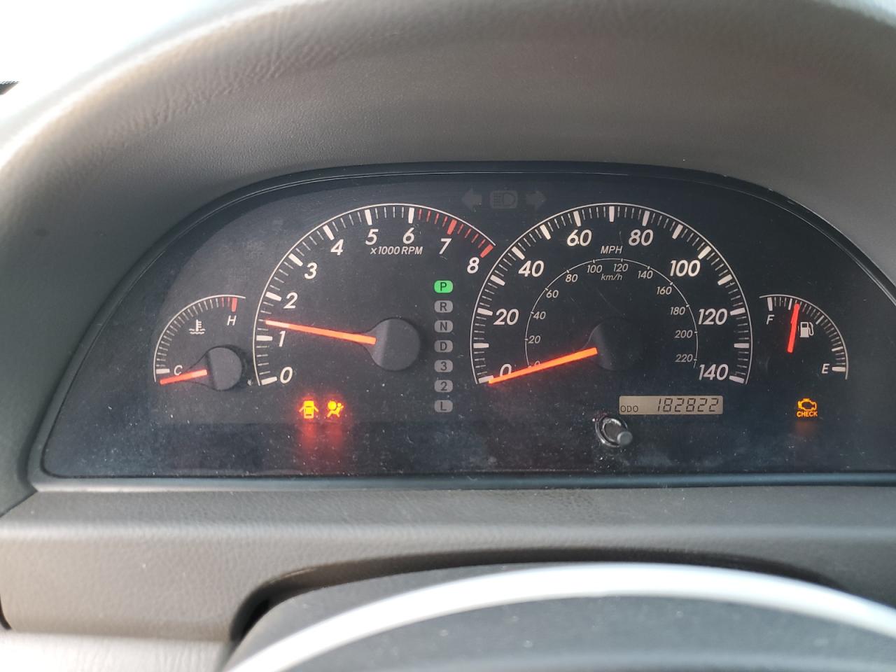 2005 Toyota Camry - Image 9