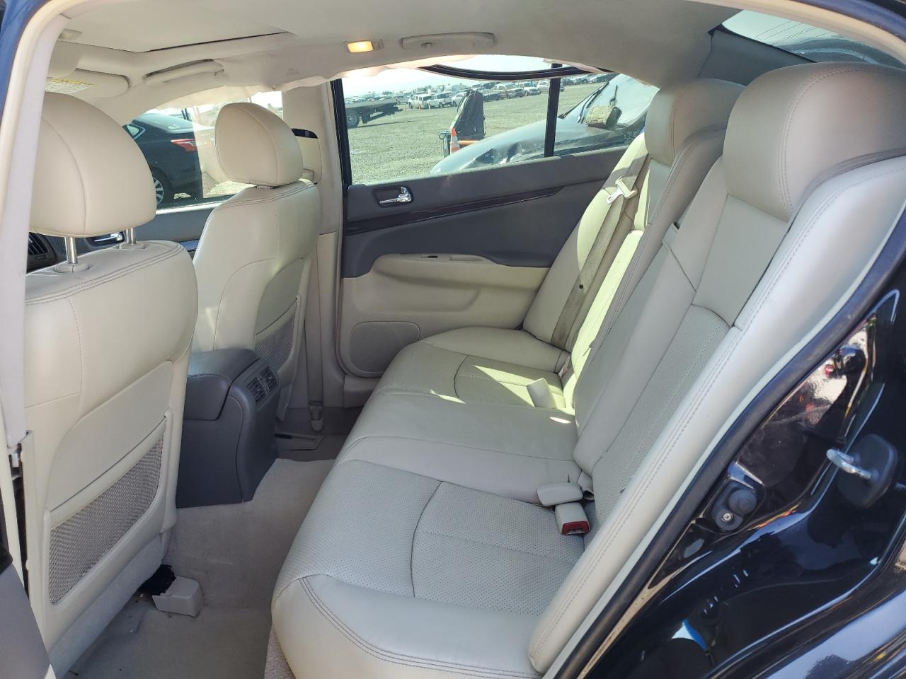 2012 Infiniti G - Image 10