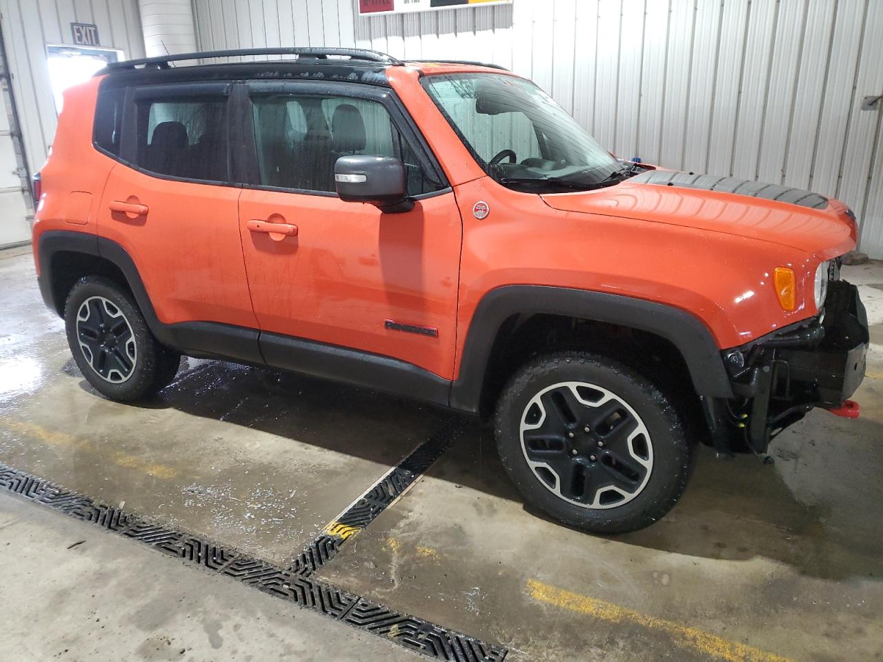 2017 Jeep Renegade - Image 4