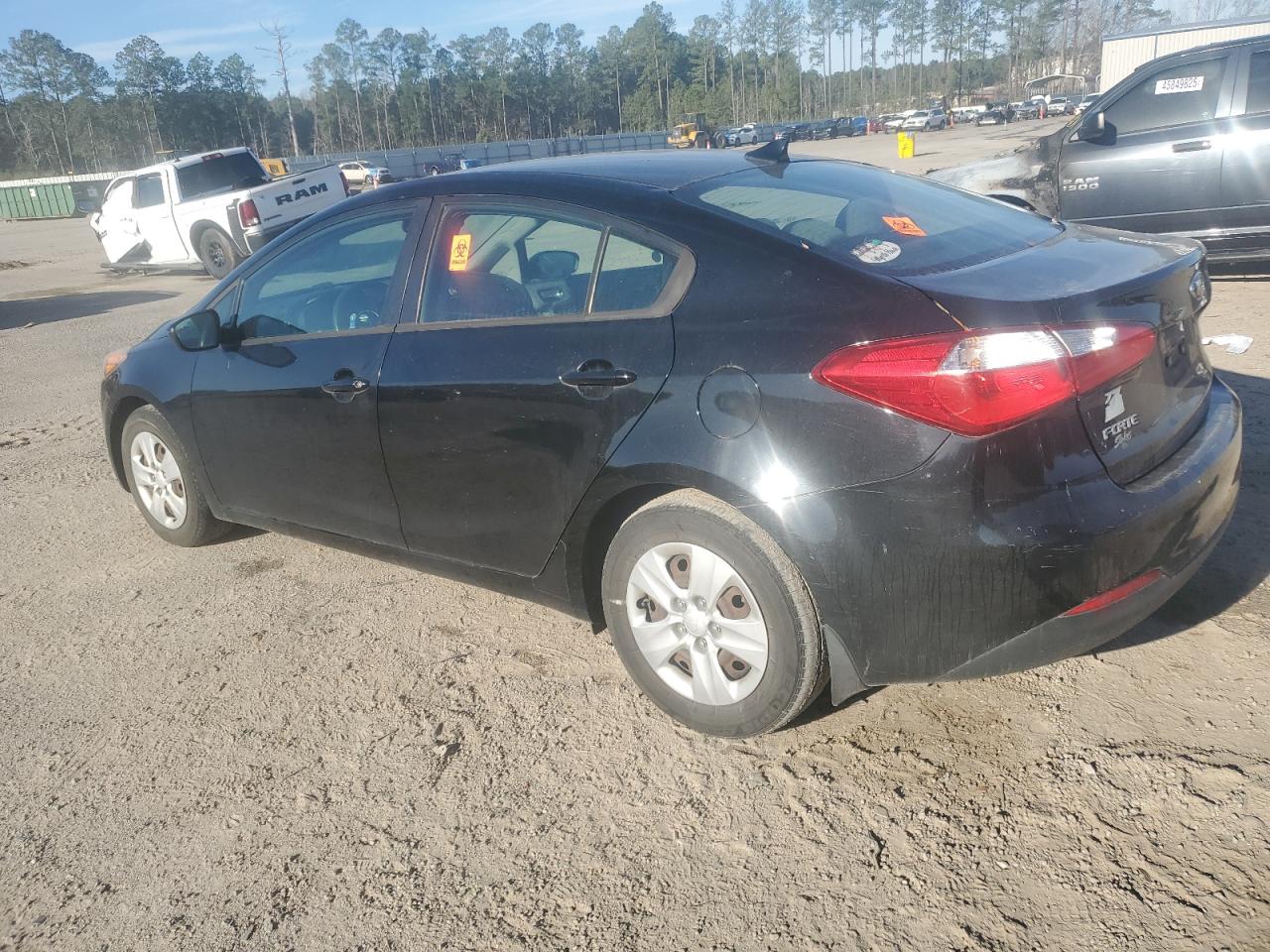 2015 Kia Forte - Image 2