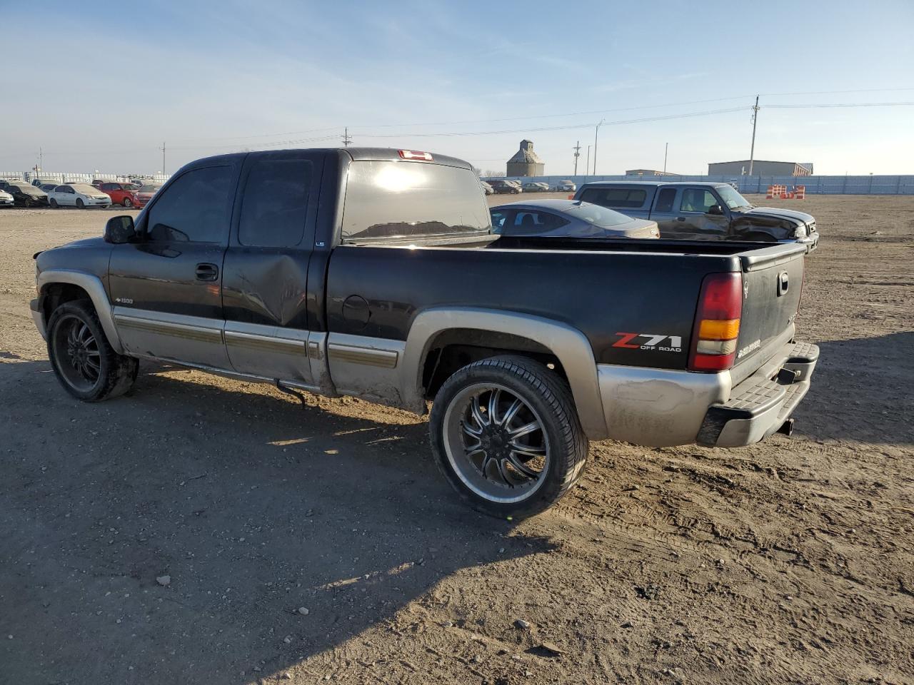 2001 Chevrolet Silverado - Image 2