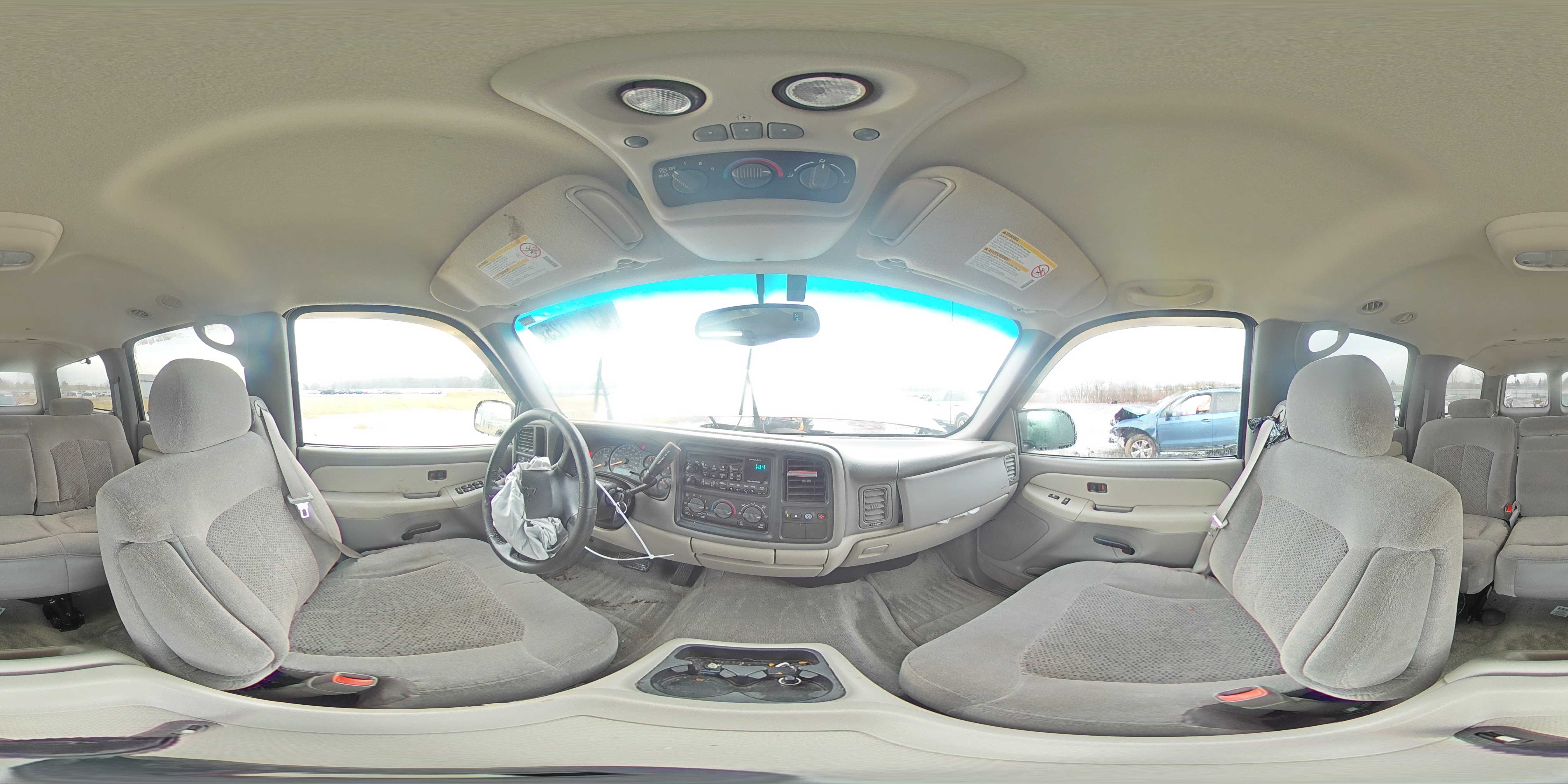 2001 Chevrolet Suburban - Image 14