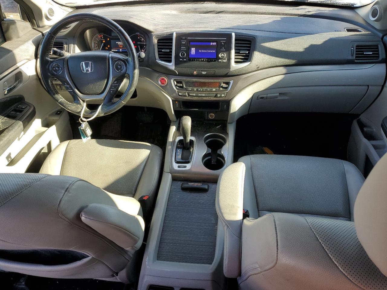 2017 Honda Ridgeline - Image 8