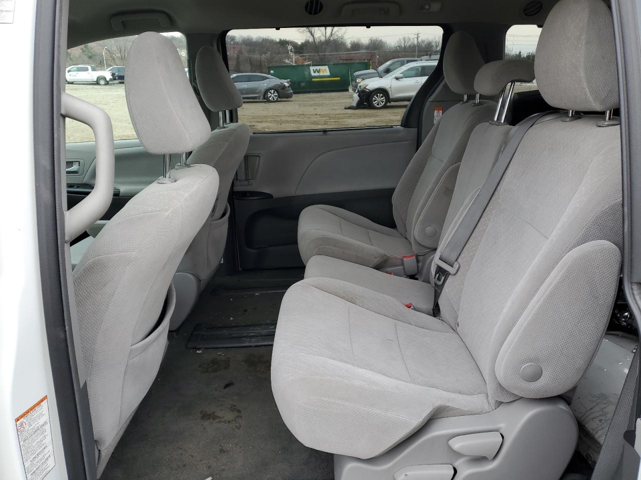 2018 Toyota Sienna - Image 12