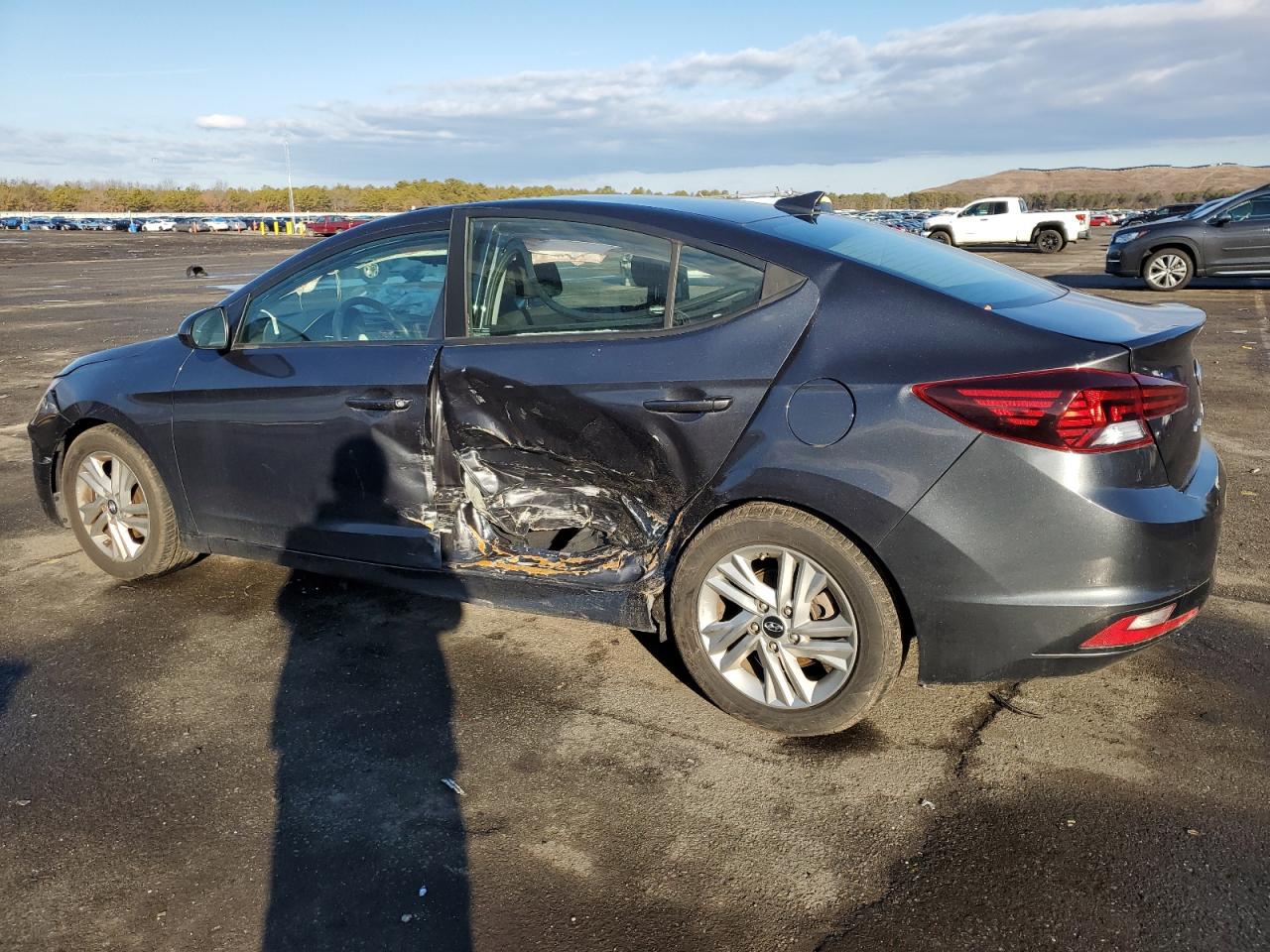 2020 Hyundai Elantra - Image 2