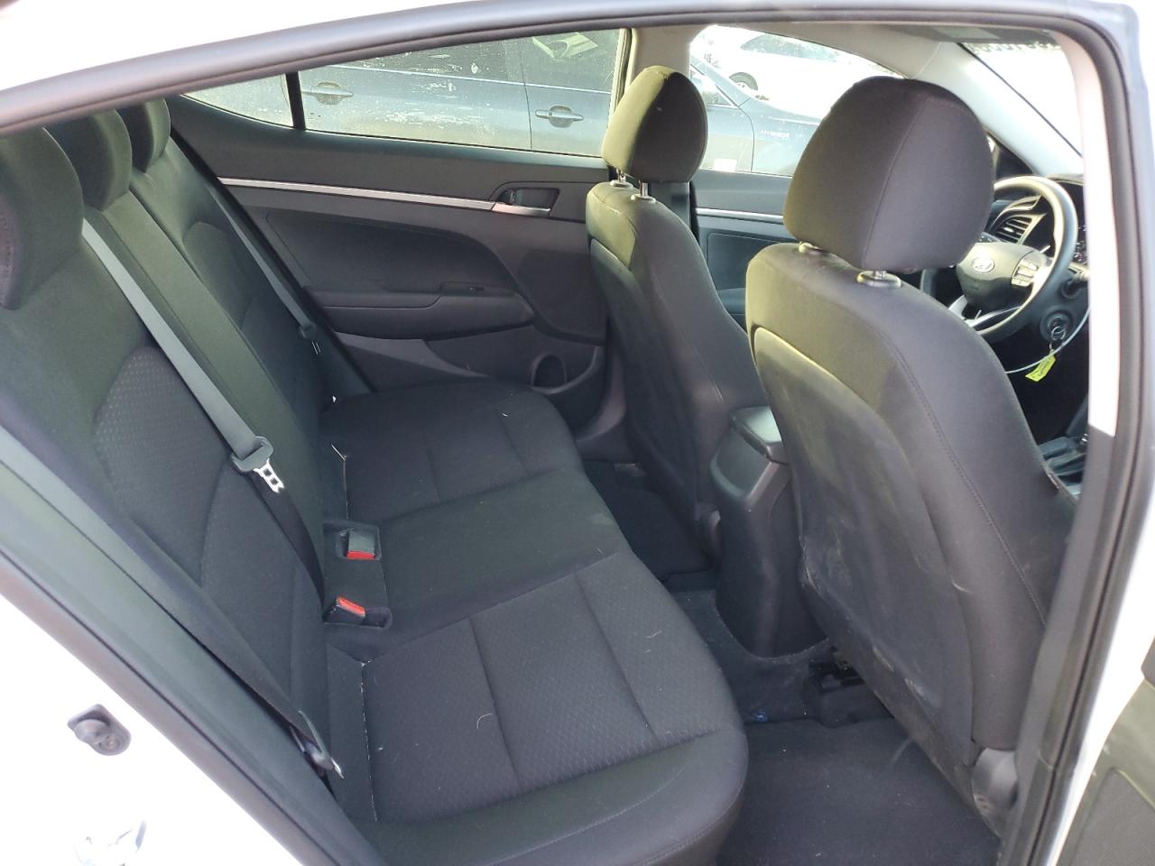 2020 Hyundai Elantra - Image 10