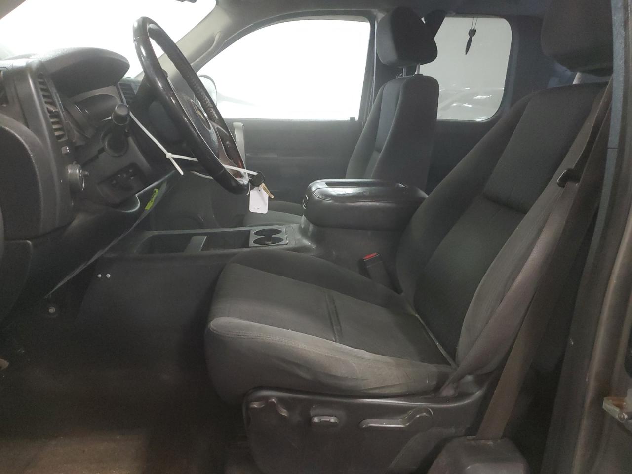 2007 Chevrolet Silverado - Image 7