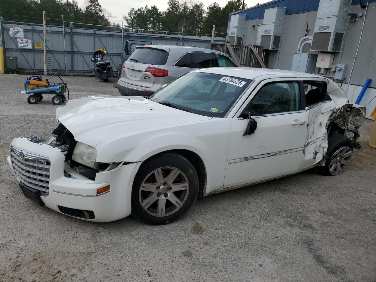 2006 Chrysler 300 Touring იყიდება Charles City-ში, VA - All Over