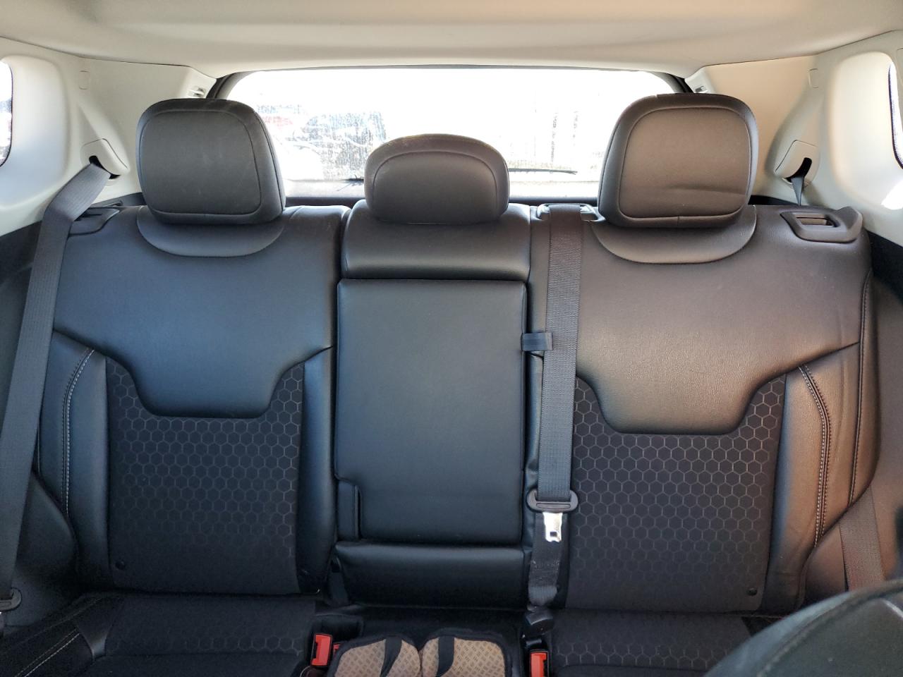 2020 Jeep Compass - Image 10