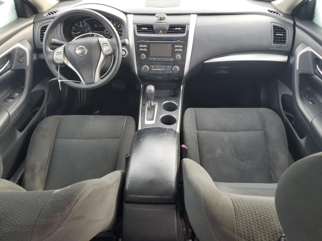 2015 Nissan Altima - Image 8