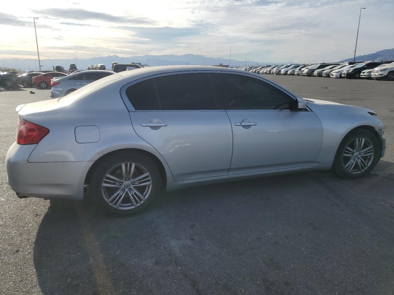 2011 Infiniti G - Image 3
