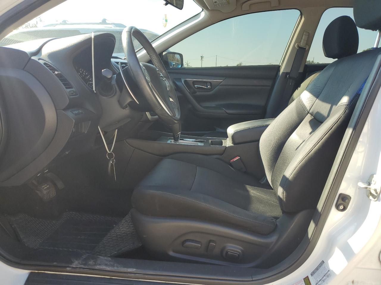 2016 Nissan Altima - Image 7