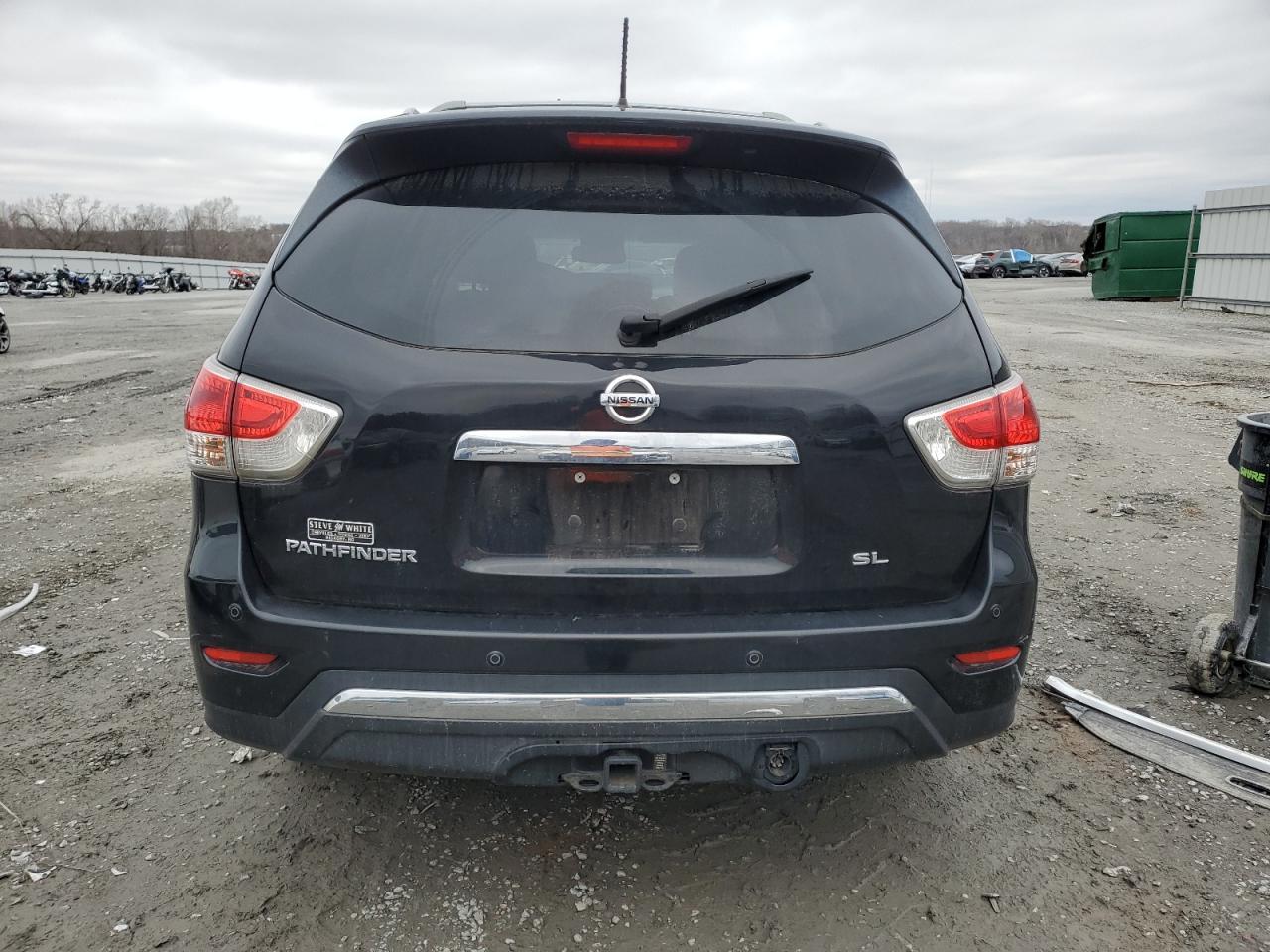 2015 Nissan Pathfinder - Image 6