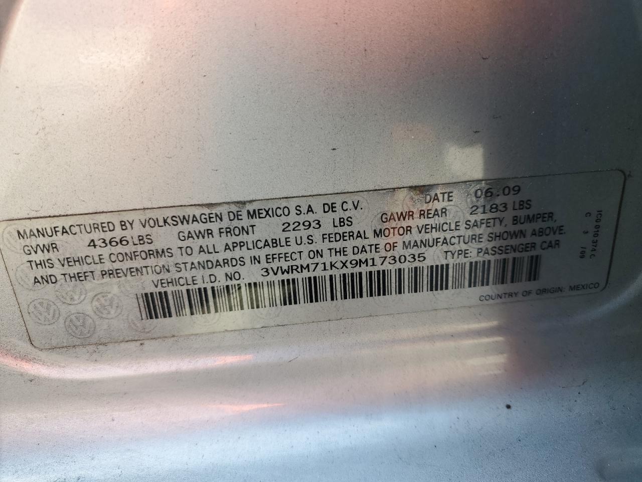 2009 Volkswagen Jetta - Image 12