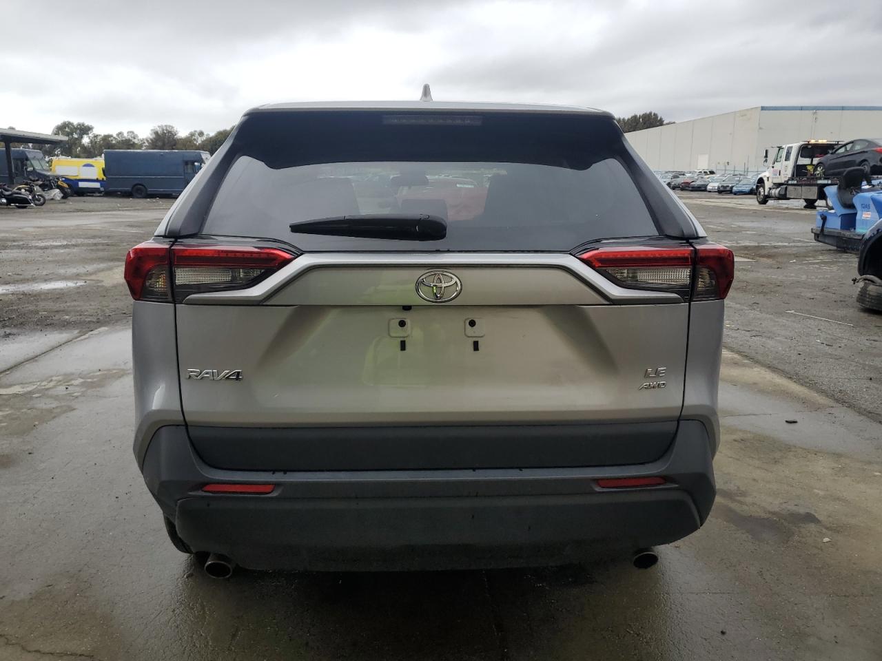 2024 Toyota RAV 4 - Image 6