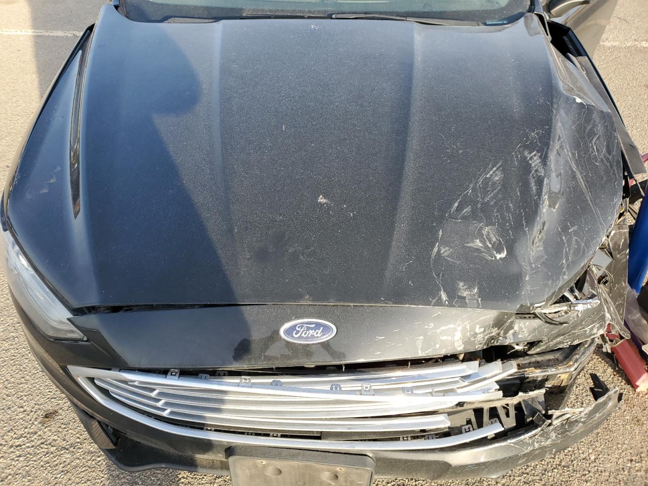 2018 Ford Fusion - Image 12
