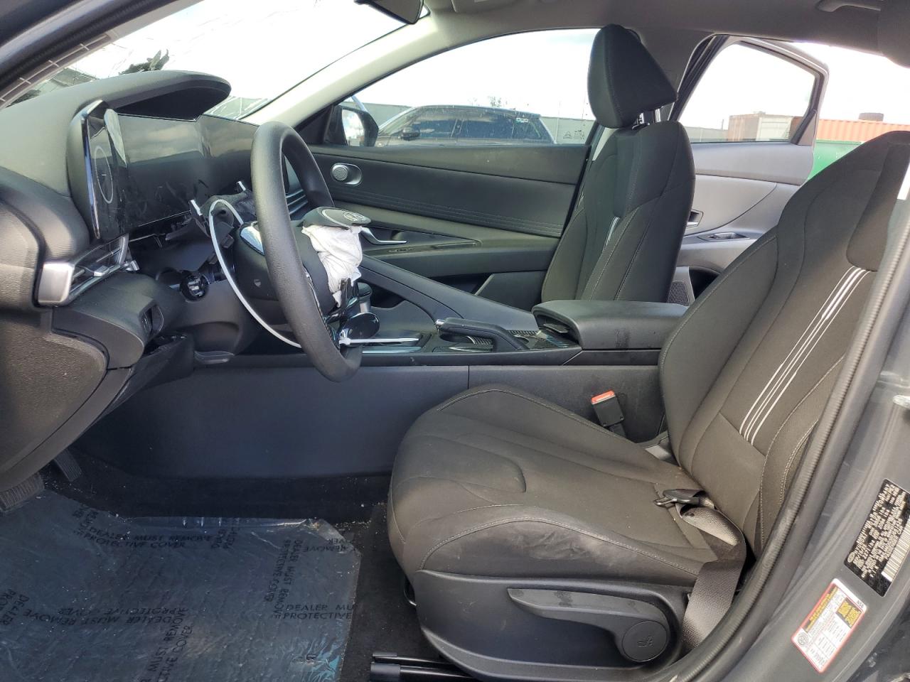 2024 Hyundai Elantra - Image 7