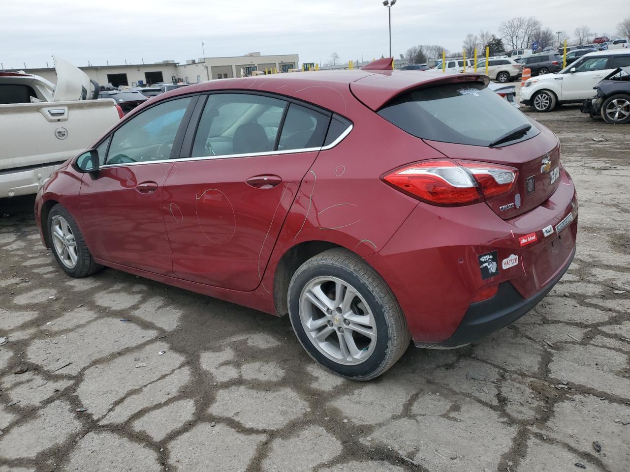 2018 Chevrolet Cruze - Image 2
