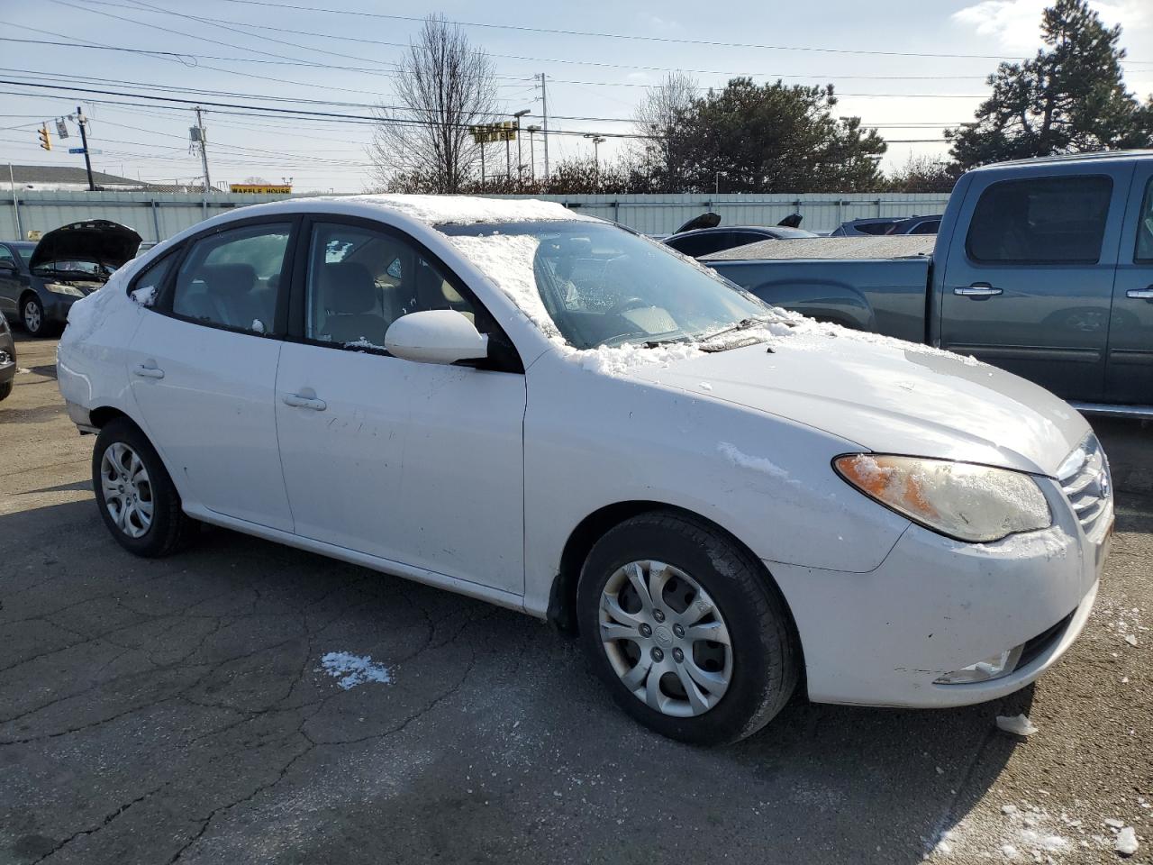 2010 Hyundai Elantra - Image 4