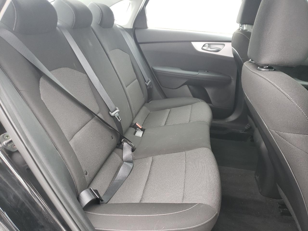 2023 Kia Forte - Image 11