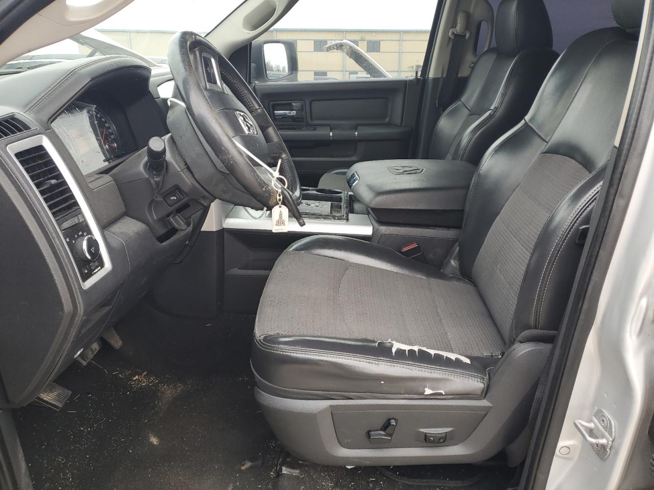 2009 Dodge RAM - Image 7
