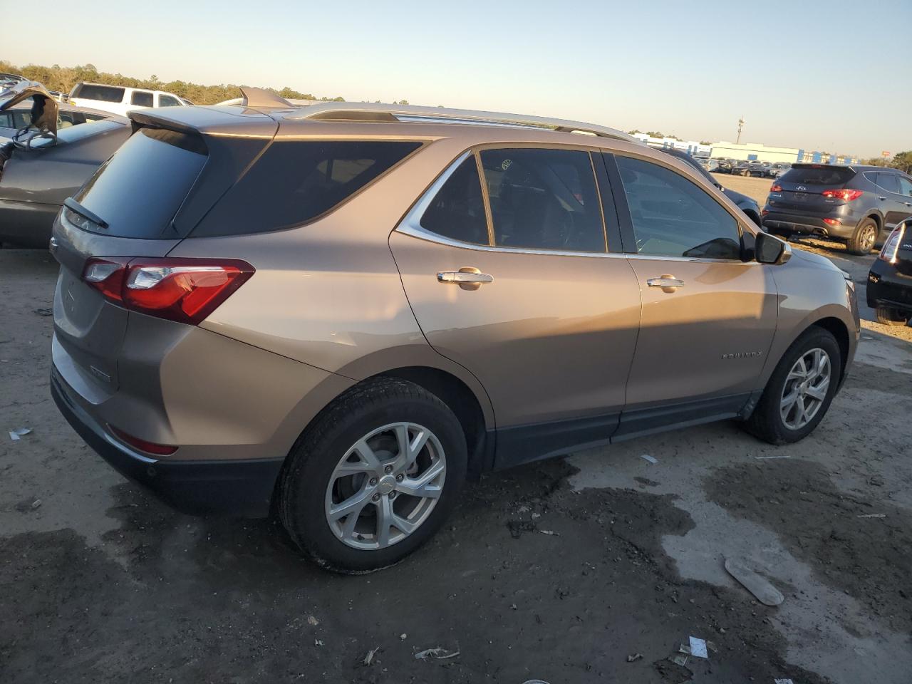 2018 Chevrolet Equinox - Image 3