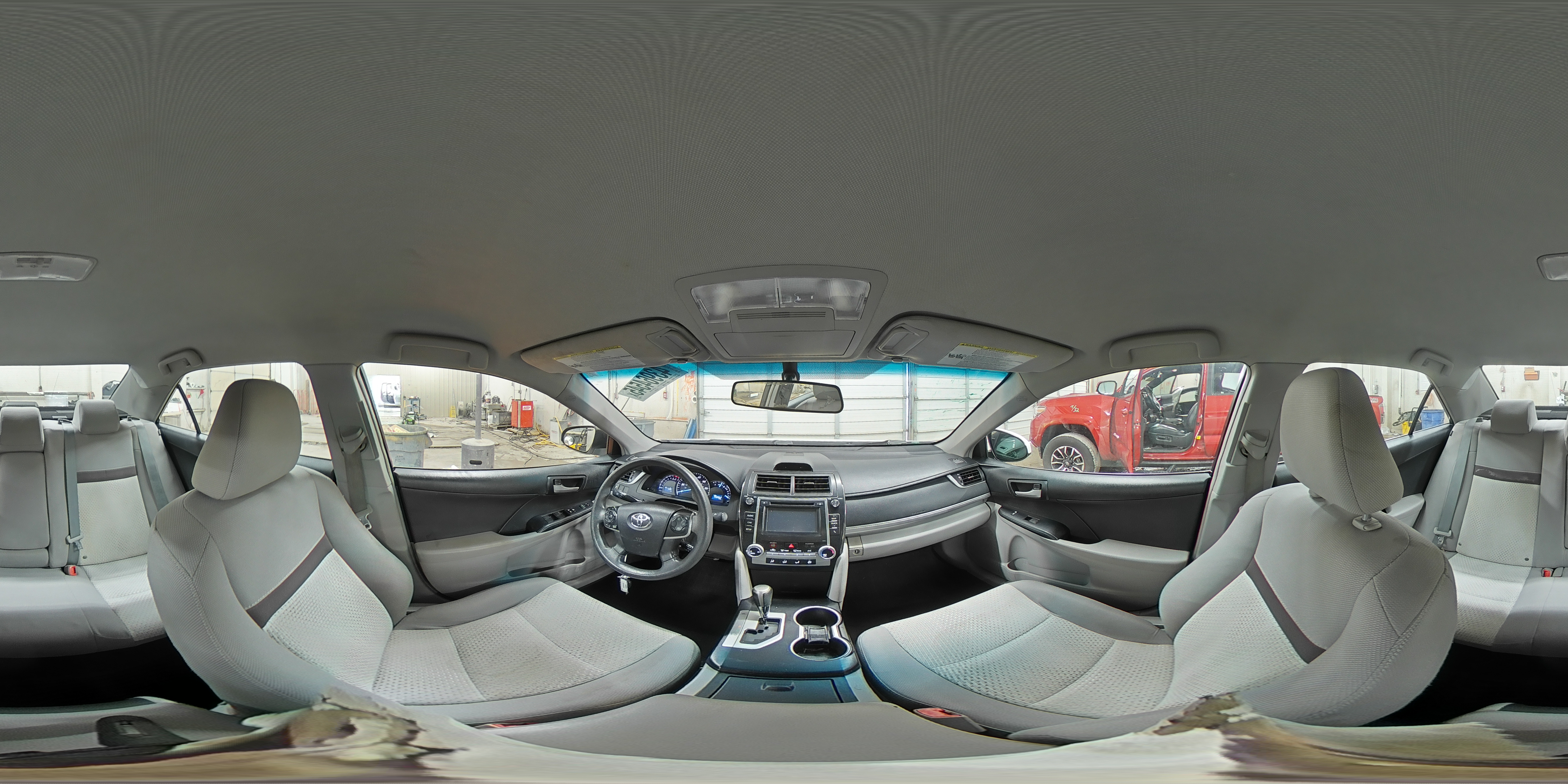 2014 Toyota Camry - Image 14
