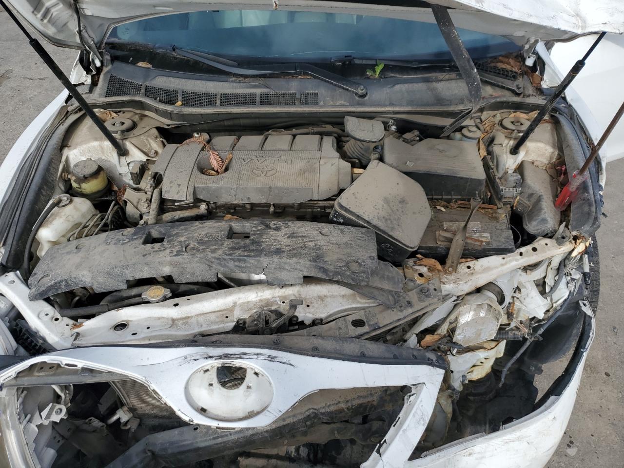 2011 Toyota Camry - Image 12