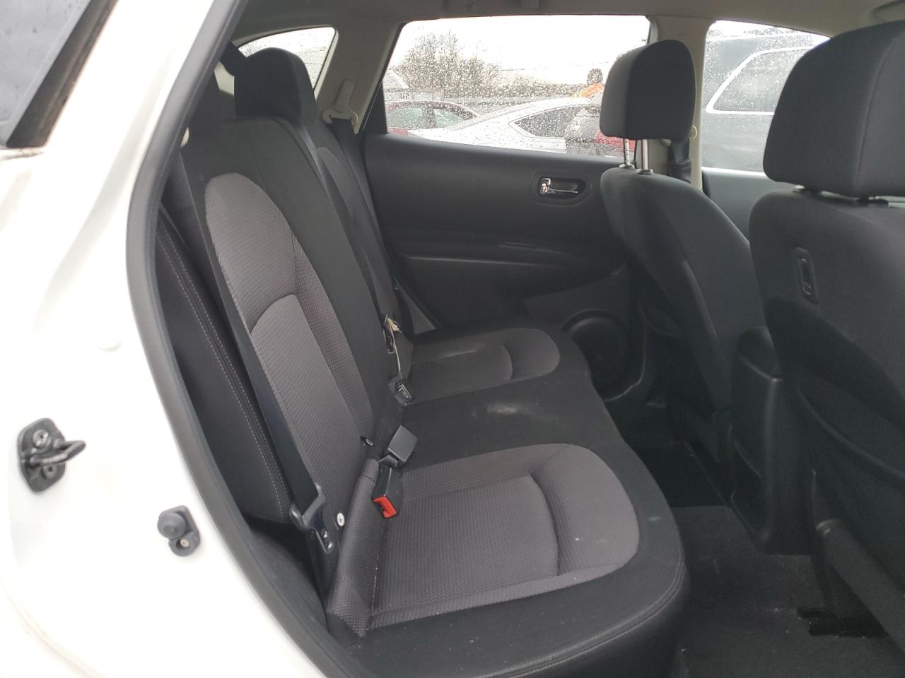 2011 Nissan Rogue - Image 11