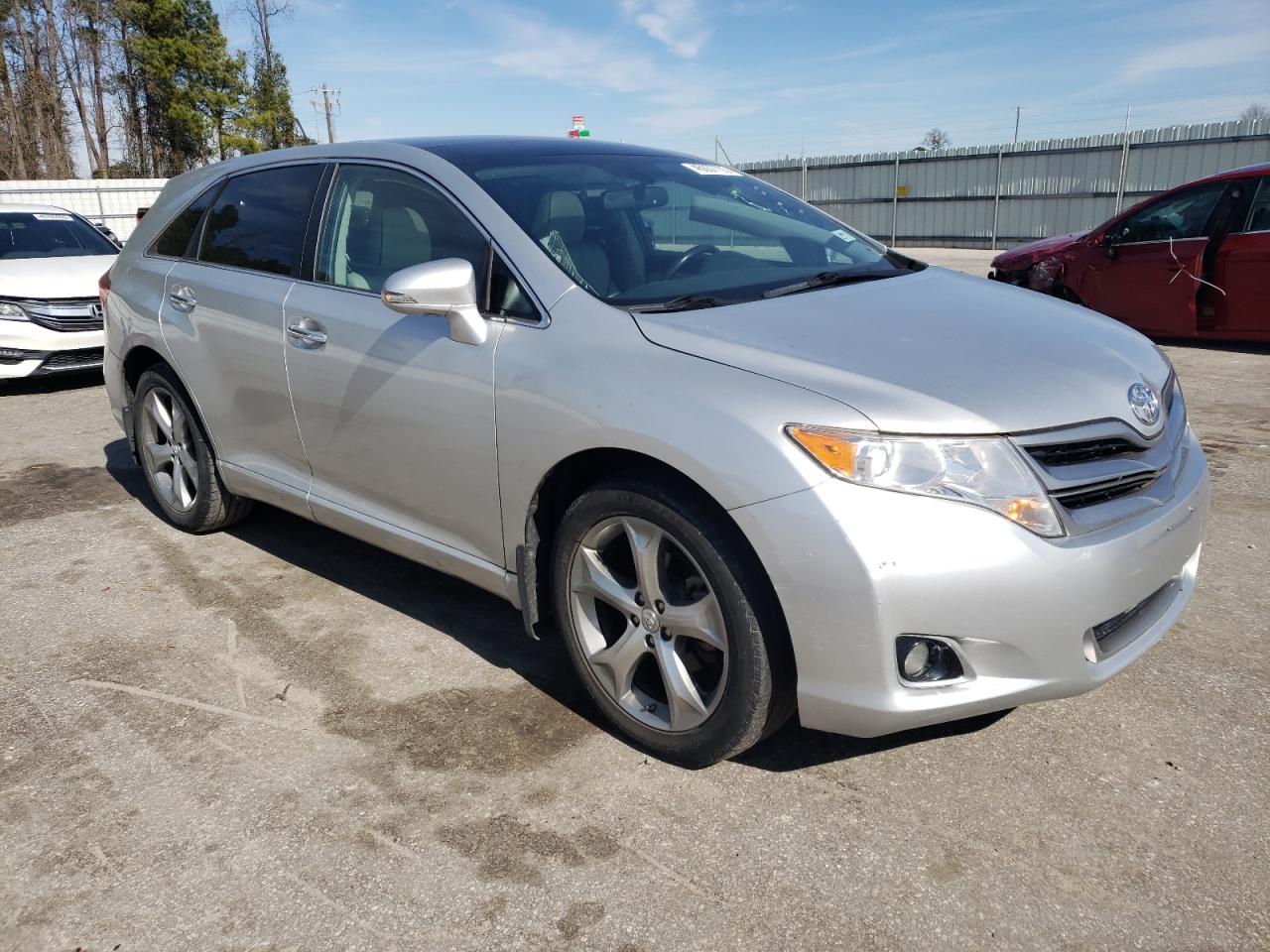 2013 Toyota Venza - Image 4