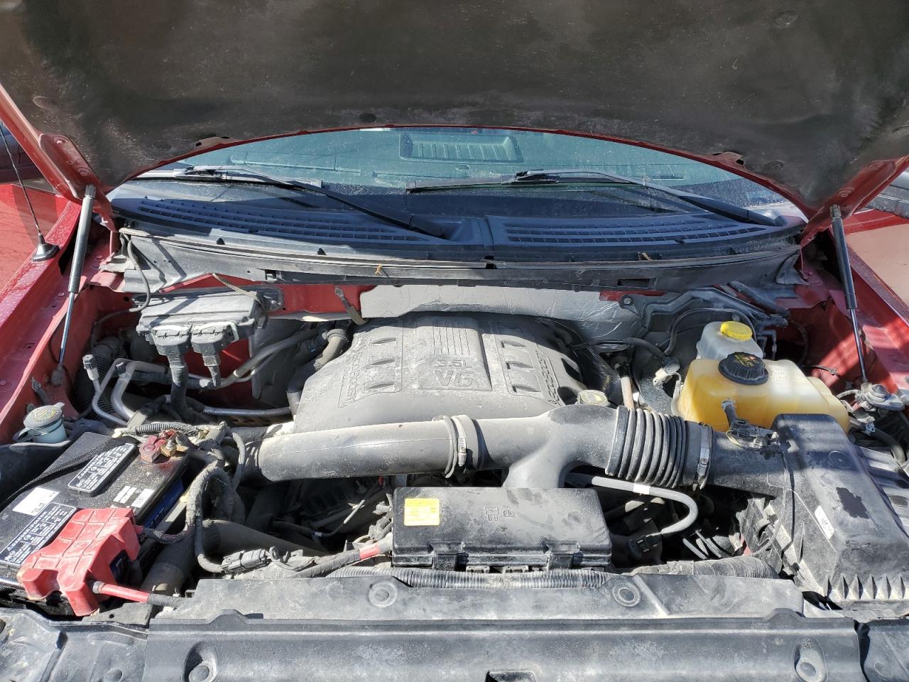 2014 Ford F-150 - Image 13
