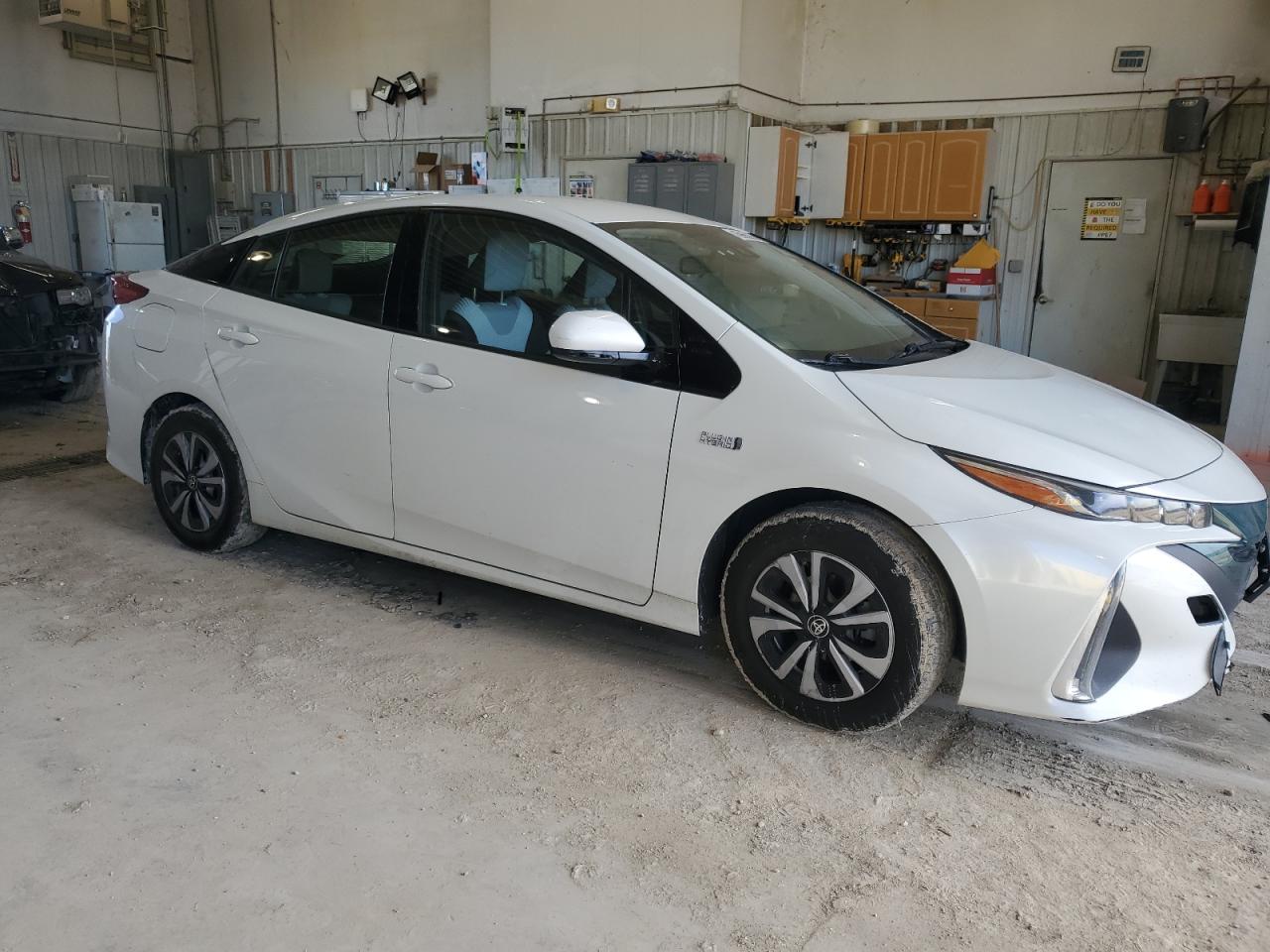 2018 Toyota Prius - Image 4
