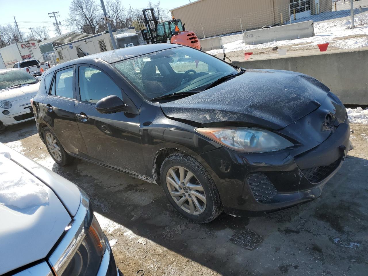 2013 Mazda 3 - Image 4
