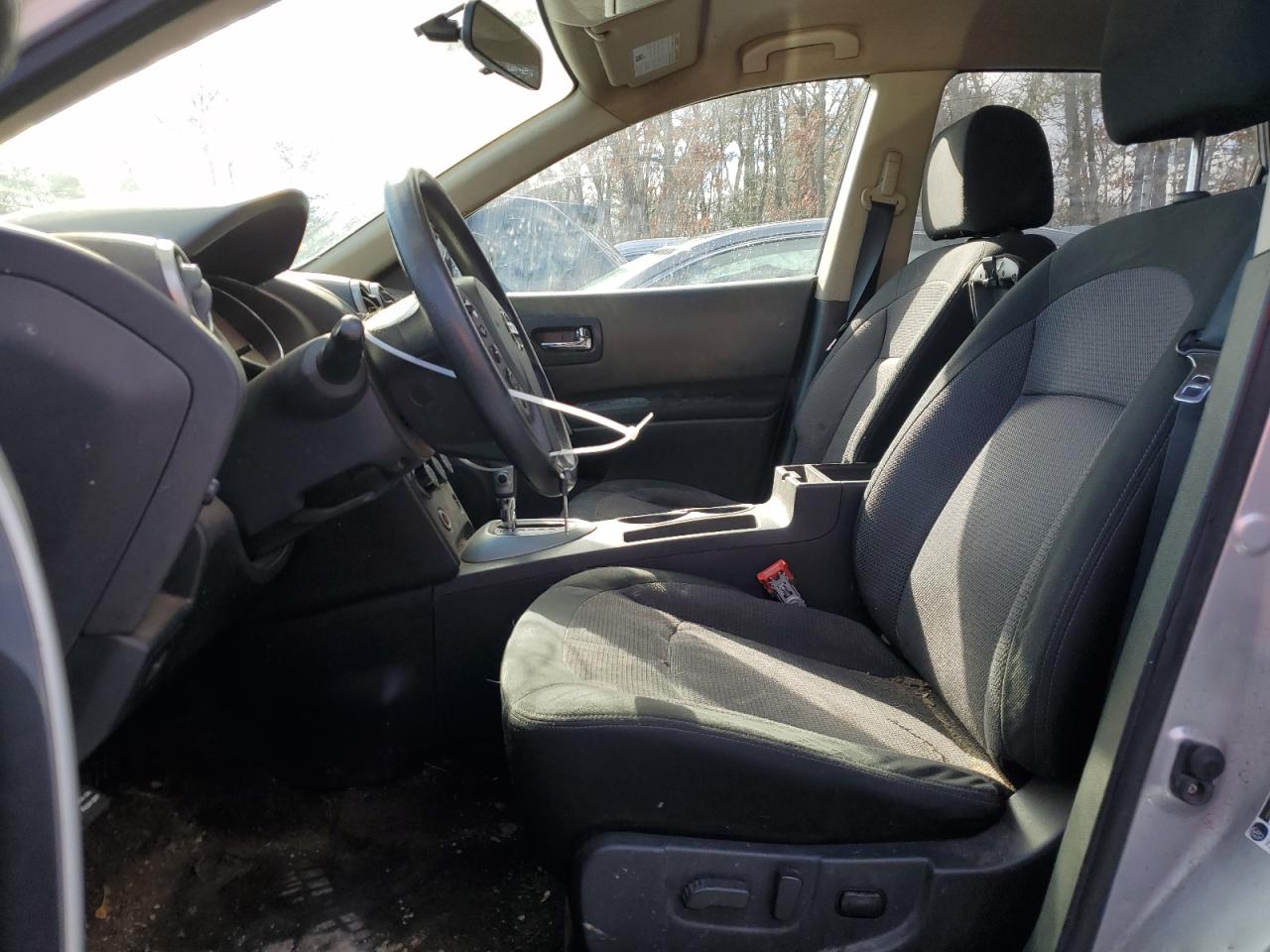 2011 Nissan Rogue - Image 7